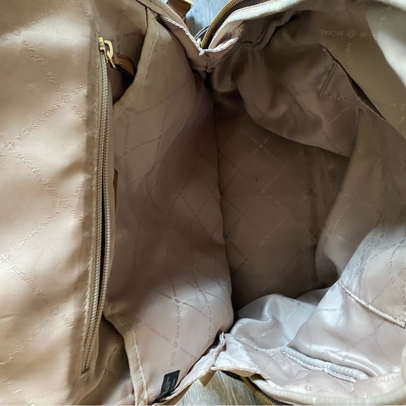 Michael Kors Set - Picture 8 of 16